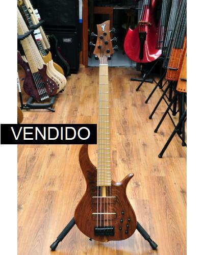 F Bass BN5 Walnut